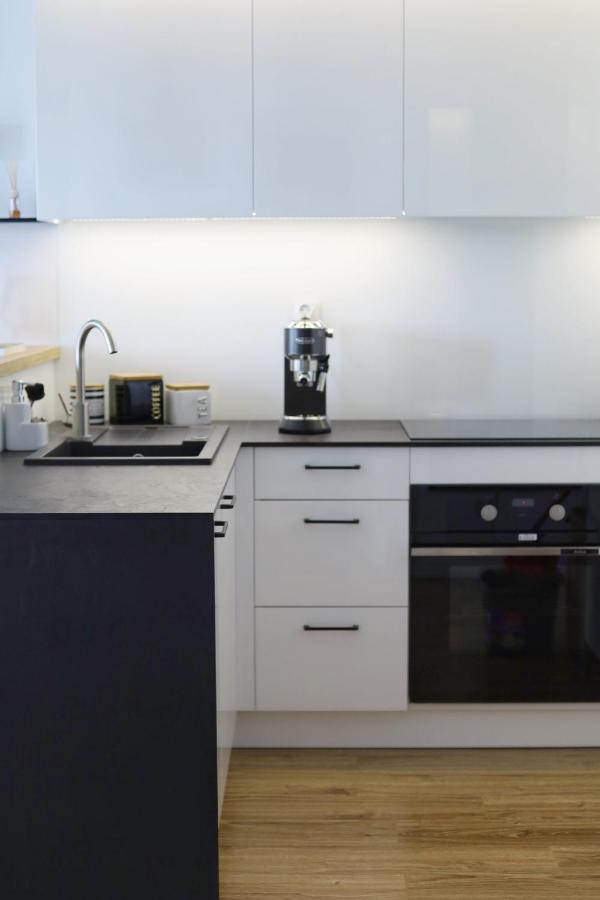 Capital Towers - Apartament Modern Z Widokiem Na Rzeke Rzeszow Bagian luar foto