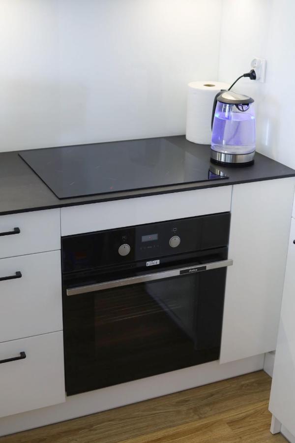 Capital Towers - Apartament Modern Z Widokiem Na Rzeke Rzeszow Bagian luar foto